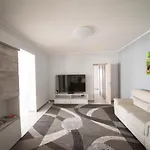 10 E Lode Aparthotel *