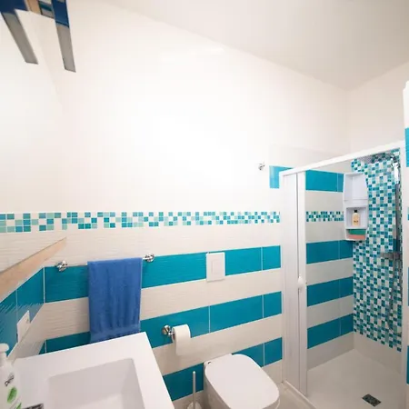 10 E Lode Appart hôtel *